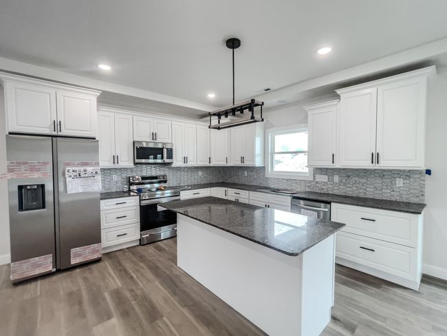 Kitchen | Image 6