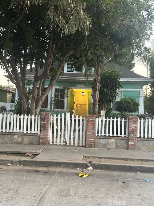 516 E 23rd, Los Angeles, CA, 90011 | Card Image