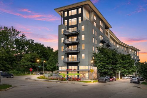 2080 N Commerce St, Milwaukee, WI, 53212-3475 | Card Image