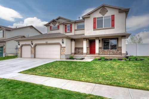 1024 Manchester Dr, North Salt Lake, UT, 84054-6011 | Card Image