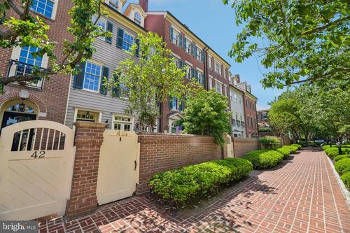 a-42 Wolfe St, ALEXANDRIA, VA, 22314-3822 | Card Image