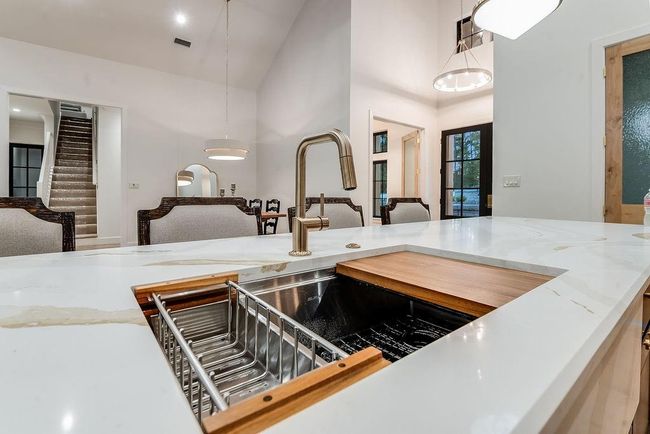 285 Coves Loop, House other with 6 bedrooms, 4 bathrooms and null parking in Brookeland TX | Image 12