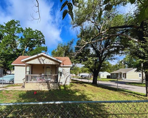 1301 S Vine St, Wichita, KS, 67213 | Card Image