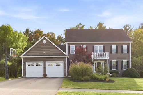 24 Gristmill Ln, Walpole, MA, 02081 | Card Image