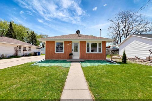 1519 Adams Avenue, OSHKOSH, WI, 54902 | Card Image