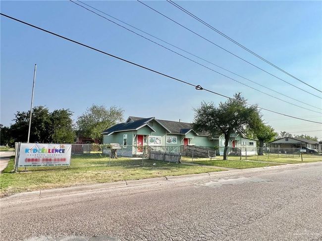 512 W 10 Th St, Home with 0 bedrooms, 0 bathrooms and 6 parking in Mercedes TX | Image 4