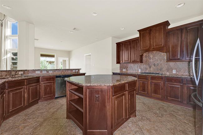 13617 Fountain Mist Dr, House other with 5 bedrooms, 5 bathrooms and 3 parking in Pearland TX | Image 17