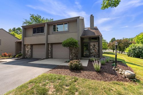 625 Tamarack Dr W, West Bend, WI, 53095-3653 | Card Image