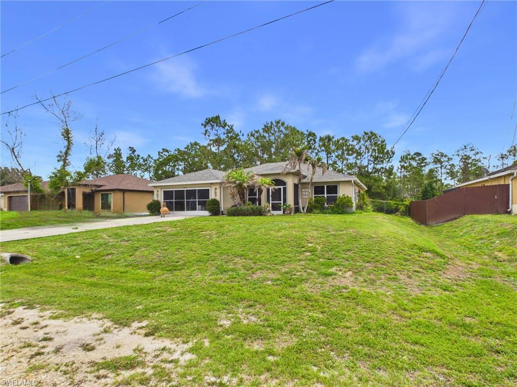 Residential in LEHIGH ACRES