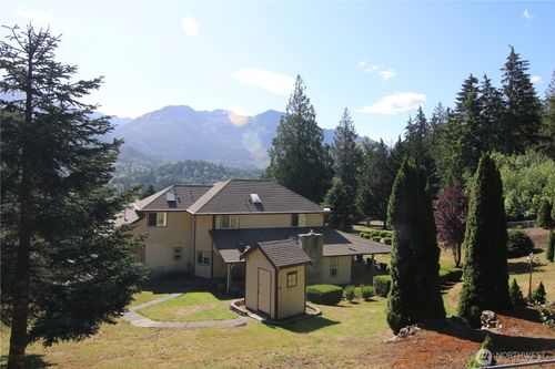 5860 Bell Creek Logging Rd, Deming, WA, 98244-9550 | Card Image