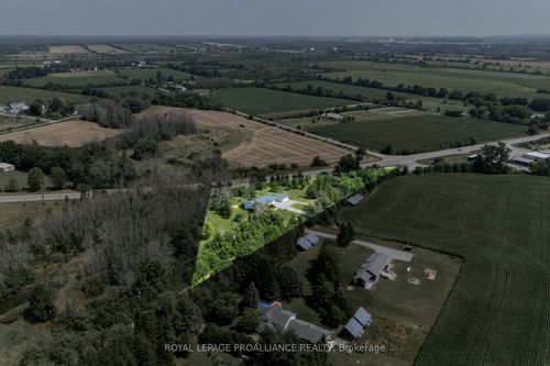 32 Pierce Rd, Bloomfield, ON, K0K1G0 | Card Image