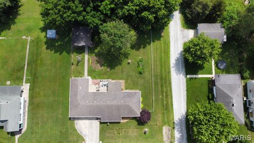 702 N 4th St, Benld, IL, 62009-1104 | Card Image