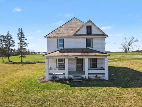 2775 S Bandy Rd, Alliance, OH, 44601-9049 | Card Image