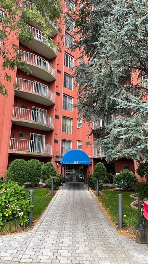 apt-613-115 W Squantum St, Quincy, MA, 02171-2147 | Card Image