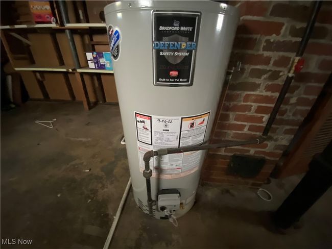 NEWER HOT WATER HEATER | Image 26