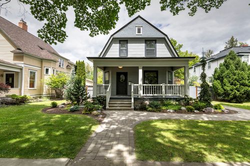 132 University Avenue, Missoula, MT, 59801 | Card Image