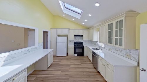 2-52 Rockefeller St, Randolph, MA, 02368-2230 | Card Image