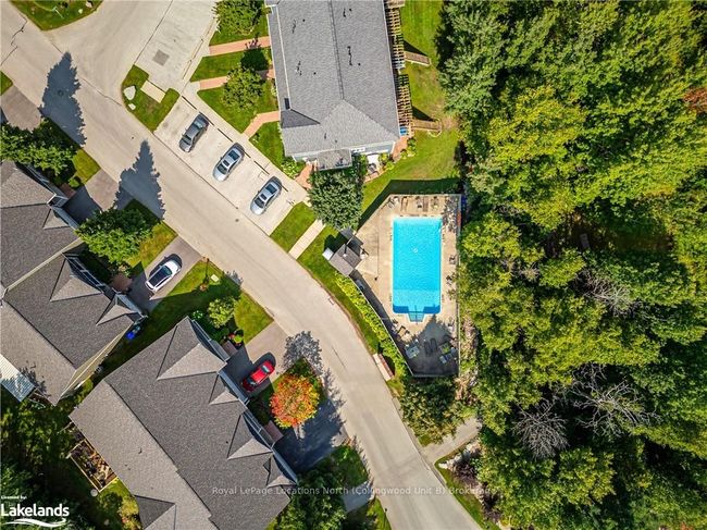 22 Westwind Dr, Condo with 4 bedrooms, 2 bathrooms and 2 parking in Collingwood ON | Image 29