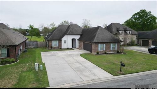 13238 Babin Estates Dr, Gonzales, LA, 70737-7789 | Card Image