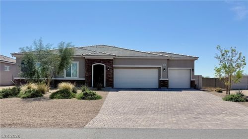 4911 Sandalwood Dr, Pahrump, NV, 89061-7256 | Card Image