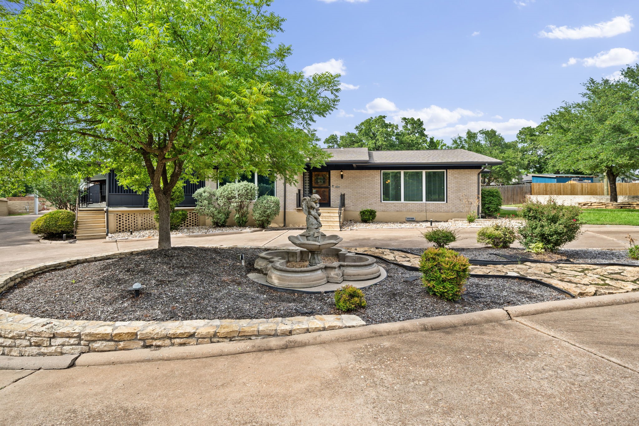 Residential in Mineral Wells