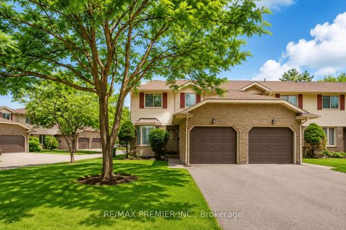 10-476 Kingscourt Dr, Waterloo, ON, N2K3R3 | Card Image