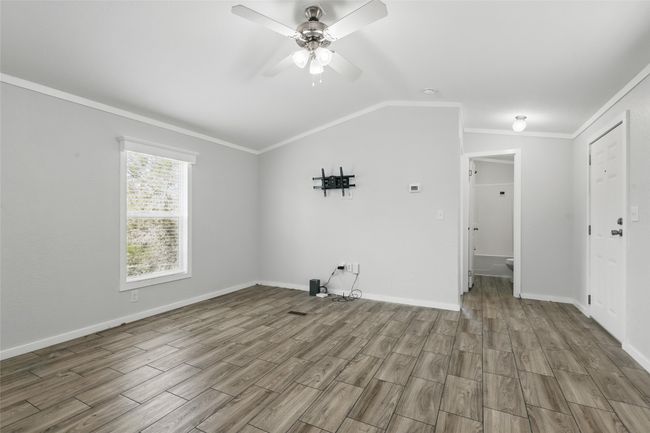 1010 Hopi Ct, House other with 2 bedrooms, 2 bathrooms and null parking in Granbury TX | Image 7