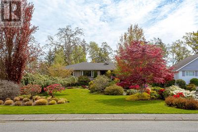 3331 Woodburn Ave, House other with 4 bedrooms, 3 bathrooms and 4 parking in Victoria BC | Image 1