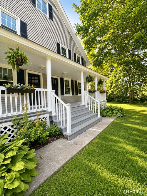 34 B Woodstock Rd, Pomfret Center, CT, 06259-1228 | Card Image