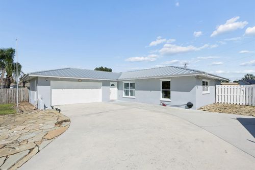 1101 Se Puritan Ln, PORT SAINT LUCIE, FL, 34983-3225 | Card Image