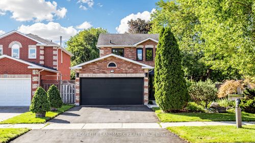 74 Dunsmore Cres, Richmond Hill, ON, L4C0C5 | Card Image