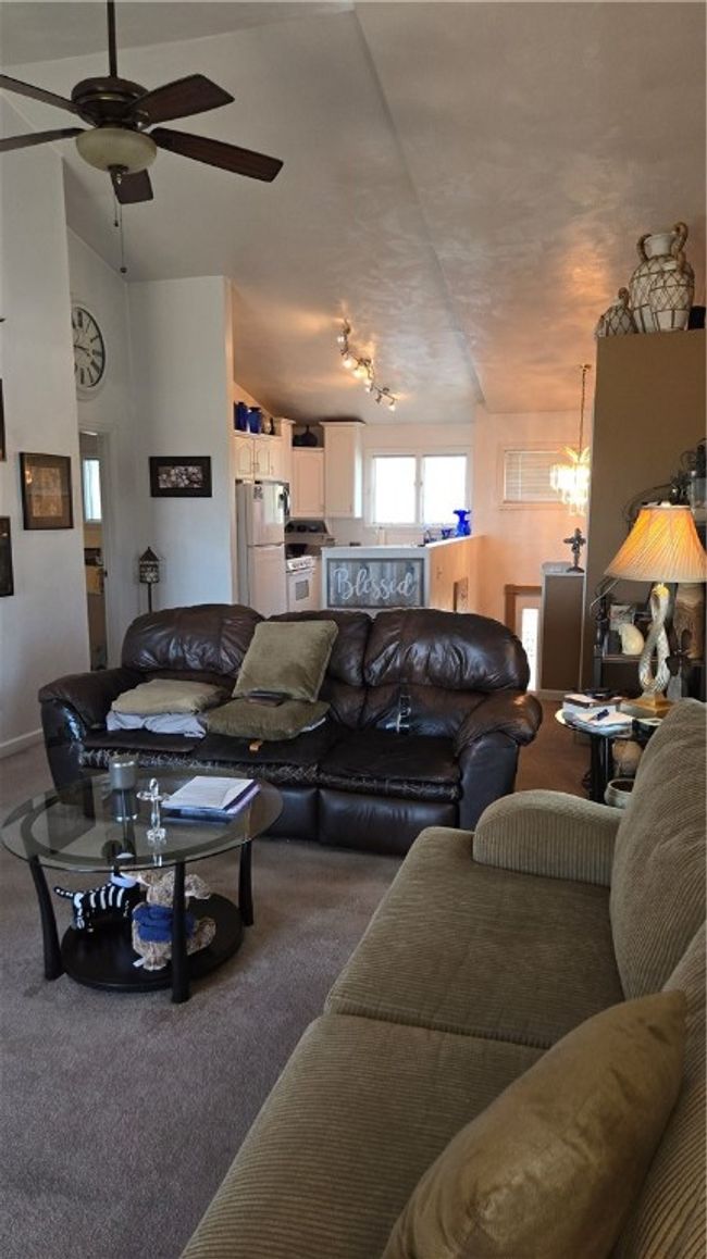 198 Cambria Hill Dr, Townhouse with 2 bedrooms, 2 bathrooms and 2 parking in Tarentum PA | Image 11