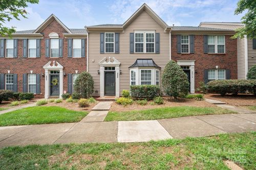 9009 Cool Meadow Dr, Huntersville, NC, 28078-1292 | Card Image
