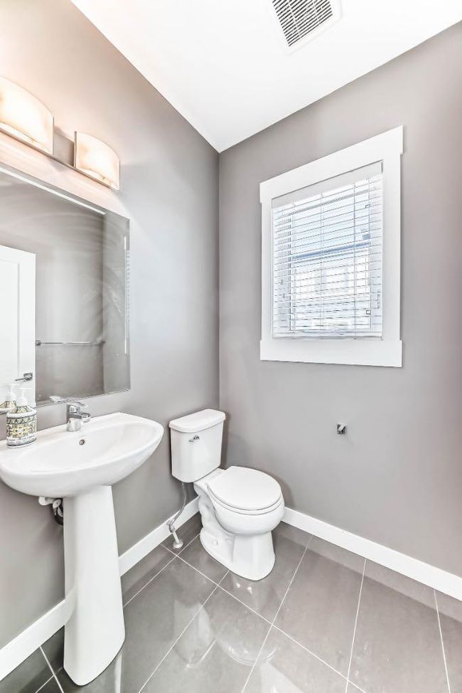 52 - 111 Rainbow Falls Gate, Townhouse with 2 bedrooms, 3 bathrooms and 2 parking in Chestermere AB | Image 23
