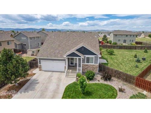 7383 Andover St, Wellington, CO, 80549-1882 | Card Image