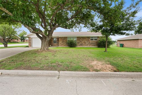 603 E 5th St, Muenster, TX, 76252-2507 | Card Image