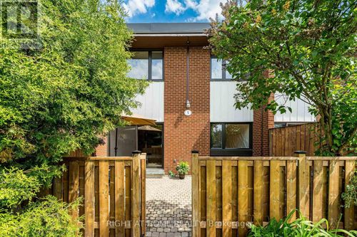 5-1200 Gripsholm Rd, Mississauga, ON, L4Y2G9 | Card Image