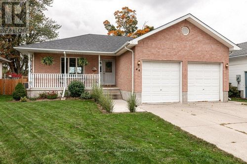 44 Eleanor St, Mitchell, ON, N0K1N0 | Card Image