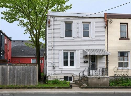 1024 Cannon St E, Hamilton, ON, L8L2H6 | Card Image