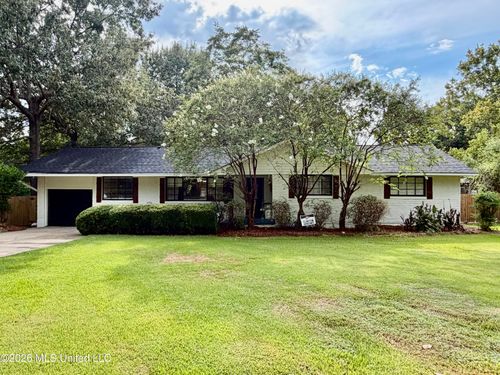 104 Sunset Dr, Clinton, MS, 39056-5212 | Card Image