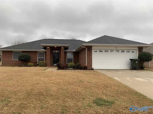 137 Clover Ridge Dr, Madison, AL, 35758-6843 | Card Image