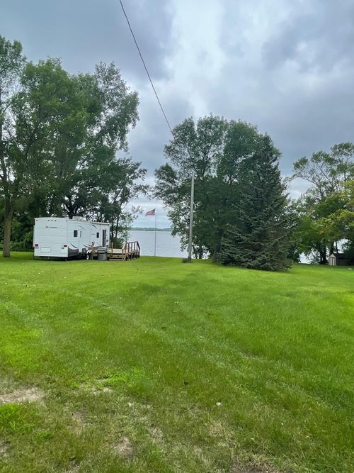 52002 W Elysian Lake Rd, Elysian, MN, 56028 | Card Image