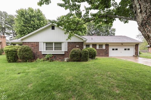 703 Hillcrest Dr, Greenwood, IN, 46142-1830 | Card Image