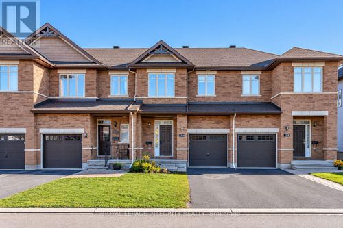 104 Watchhorn Grove, Ottawa, ON, K1V2N2 | Card Image