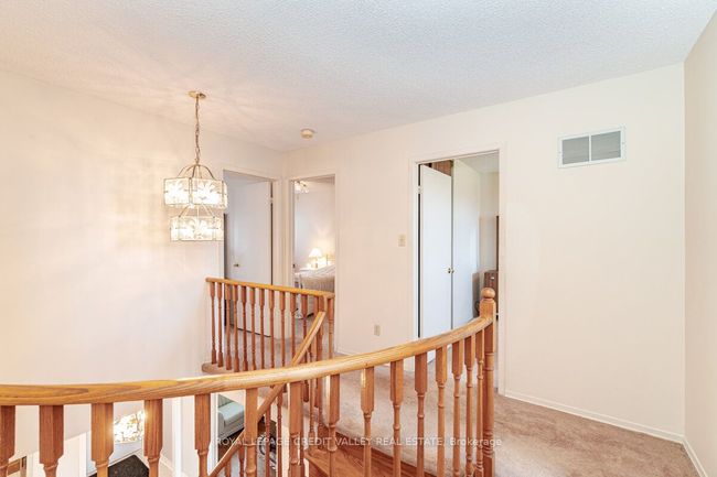 10 Polygon Crt, House other with 4 bedrooms, 3 bathrooms and 4 parking in Brampton ON | Image 18