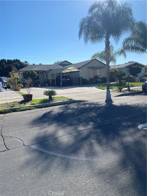 9716 Natick Ave, North Hills, CA, 91343-2428 | Card Image