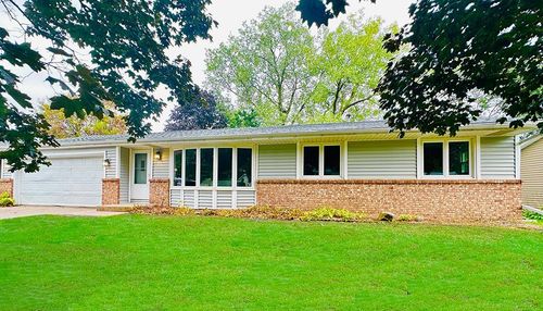 1864 Carol Ln, West Saint Paul, MN, 55118-4533 | Card Image