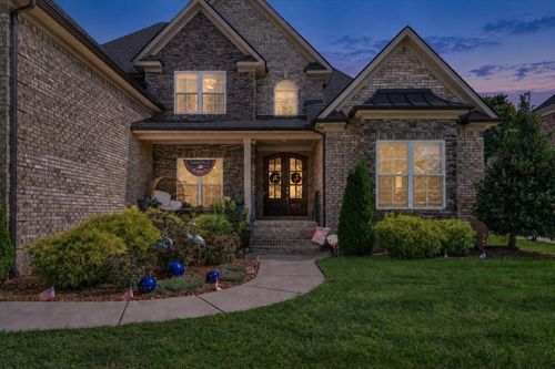1819 Fairhaven Ln, Murfreesboro, TN, 37128-4951 | Card Image