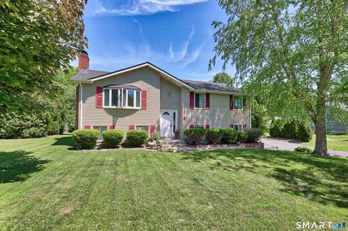 97 Dorothy Ln, Terryville, CT, 06786-7013 | Card Image