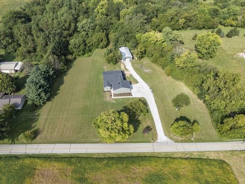27695 Campbell Road, Circleville, OH, 43113 | Card Image